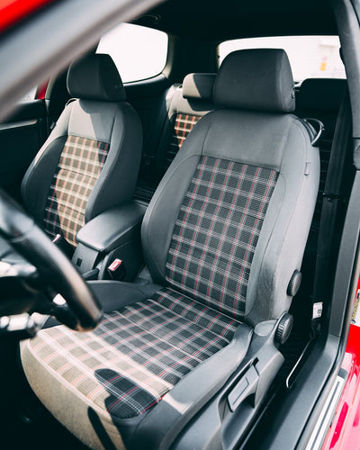 Giveaway Mk5 GTI, legendary plaid seats